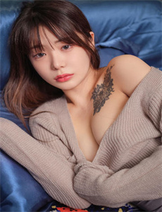 《14岁女生迈开腿打扑克牌正常吗-双性美人被调教到喷水A片》
