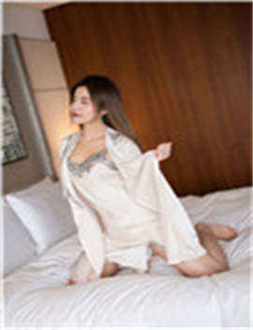 《美女脱体电影-8.29》