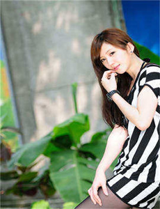 《寂寞女邻居伦理-甜蜜的惩罚剧免费观看》