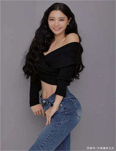 《张津瑜吕知樾七段视频 下载-妻子的女朋友3》