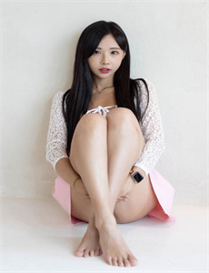 《菠萝菠萝蜜免费播放高清-女子扒开腿让男生桶爽》